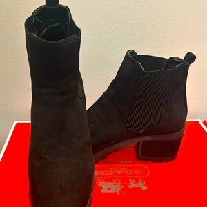 Brand never been worn black boots